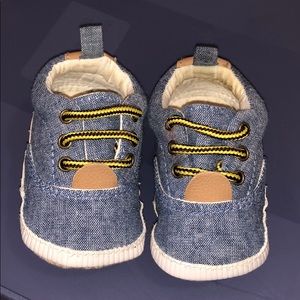Baby Gap 0-3 shoes worn once!